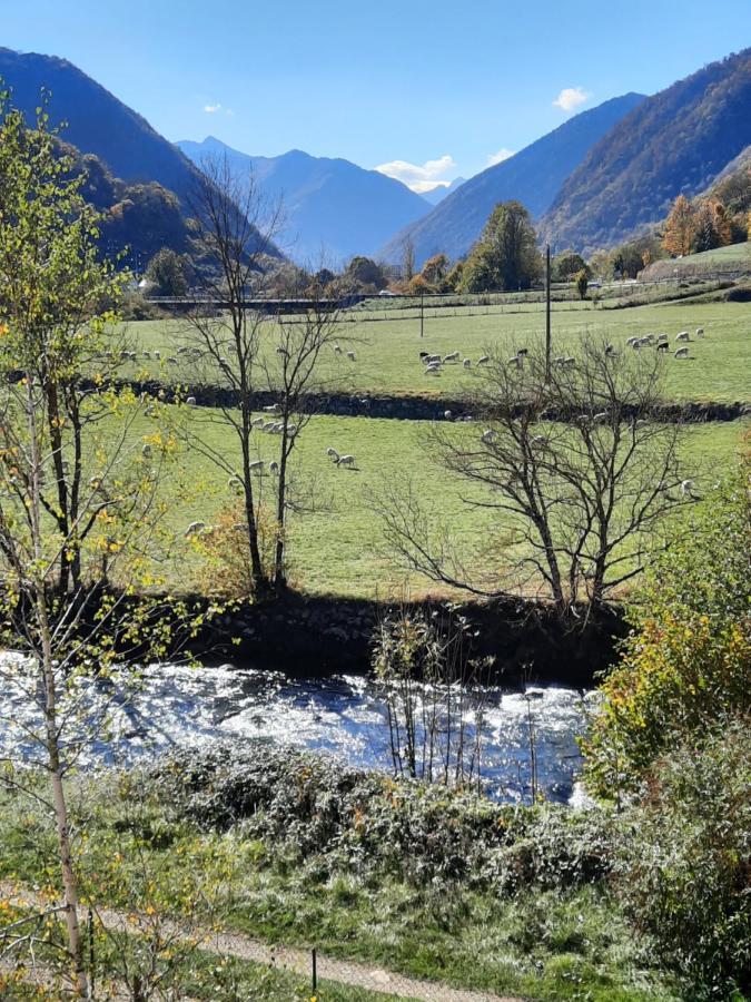 Appartamento Entre Montagne et Rivière Arreau Esterno foto